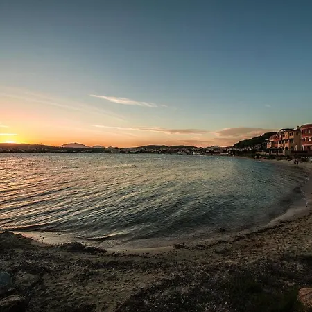 Bilo 4 Giardino Lejlighed Golfo Aranci